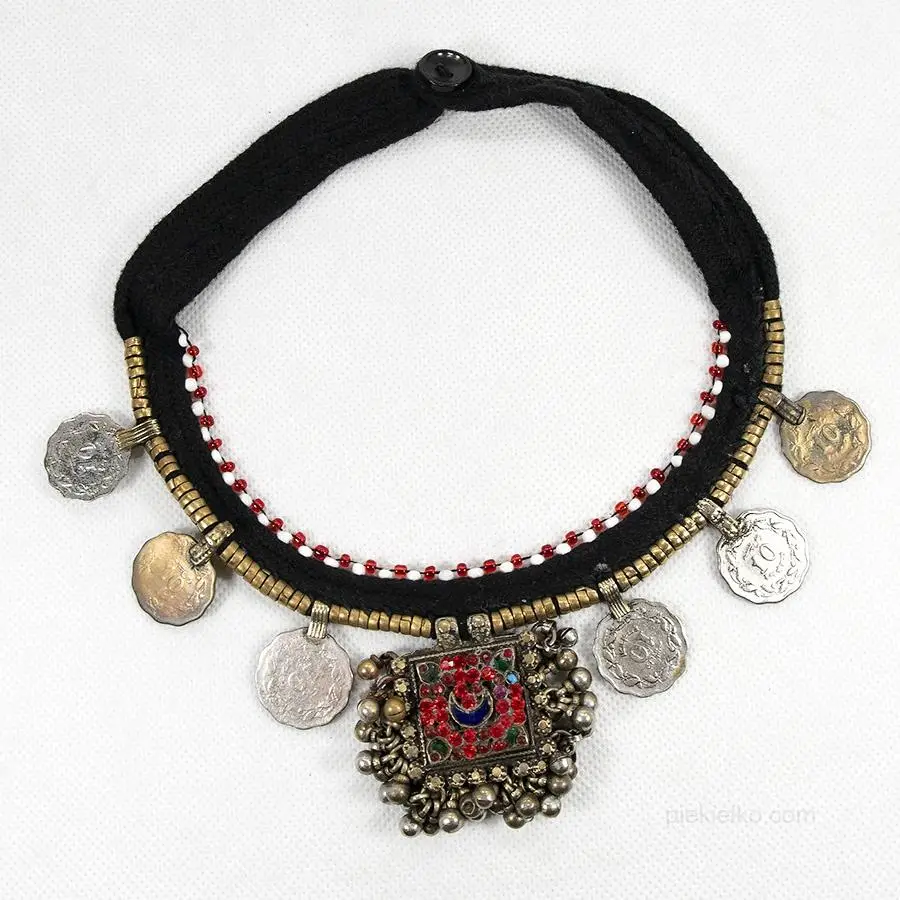 Vintage Kuchi choker