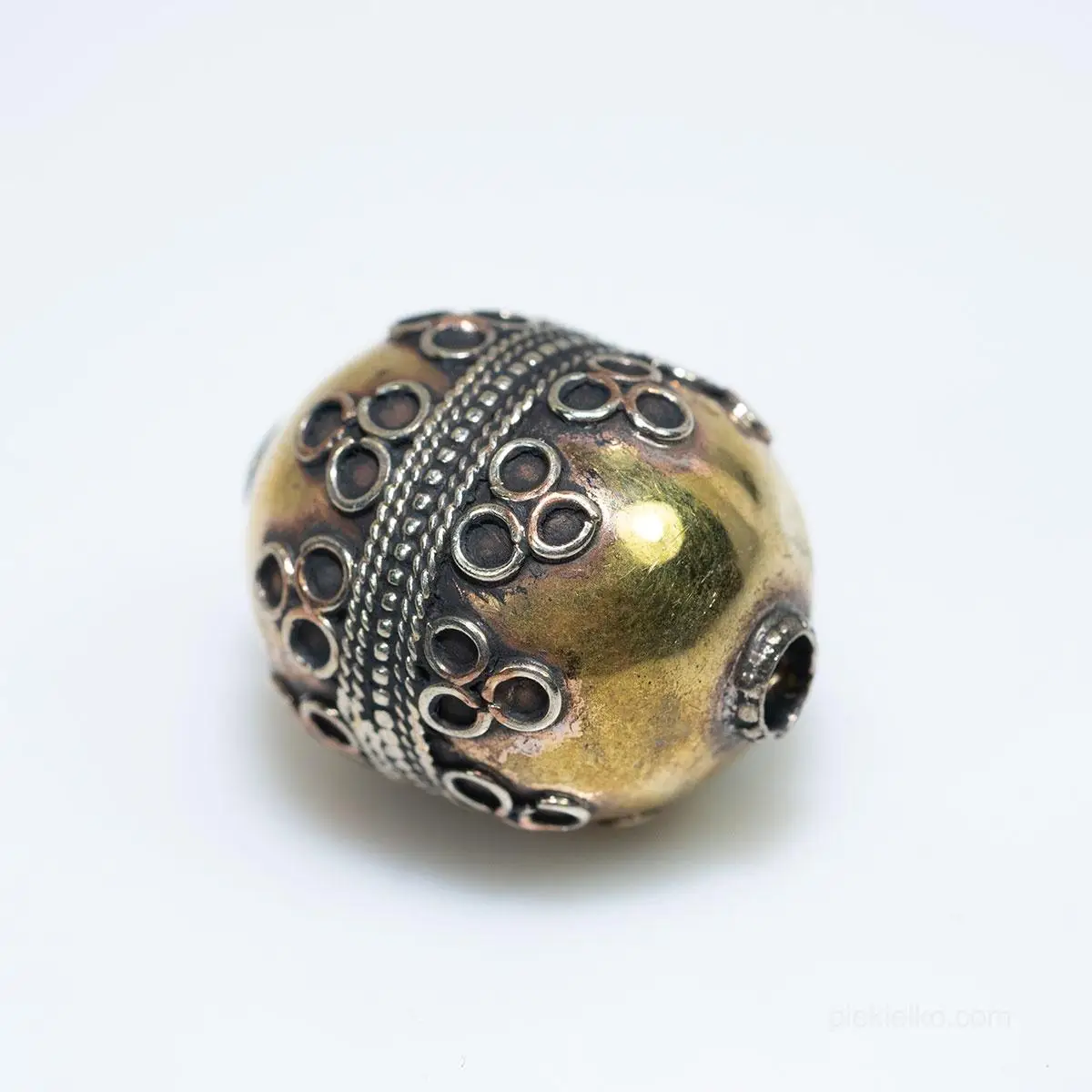 Turkmen decorated coral