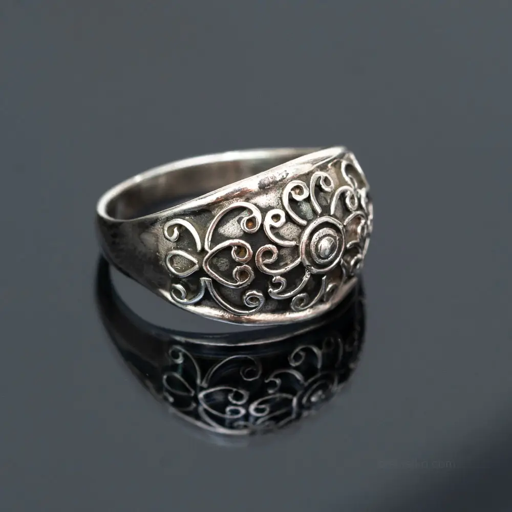 Silver Indian ring with patterns