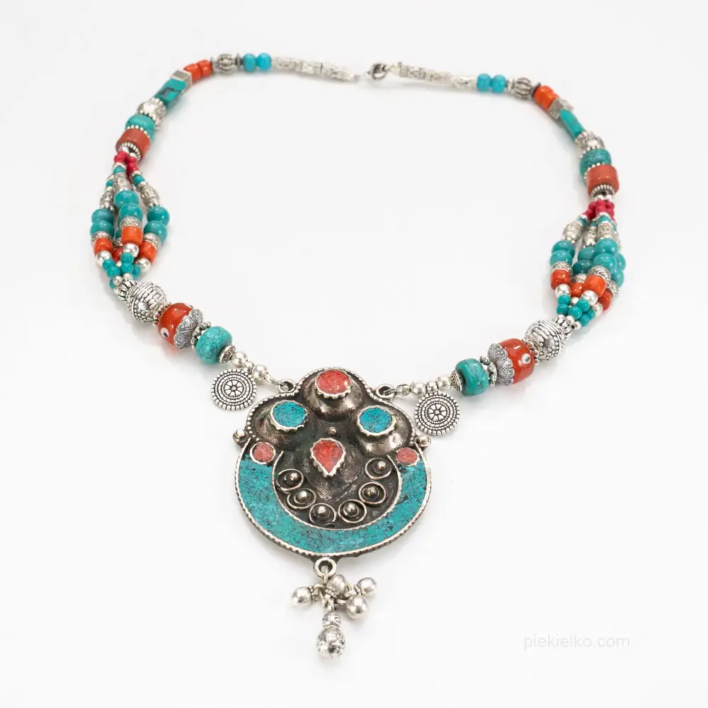 Turquoise Nepalese necklace with stones