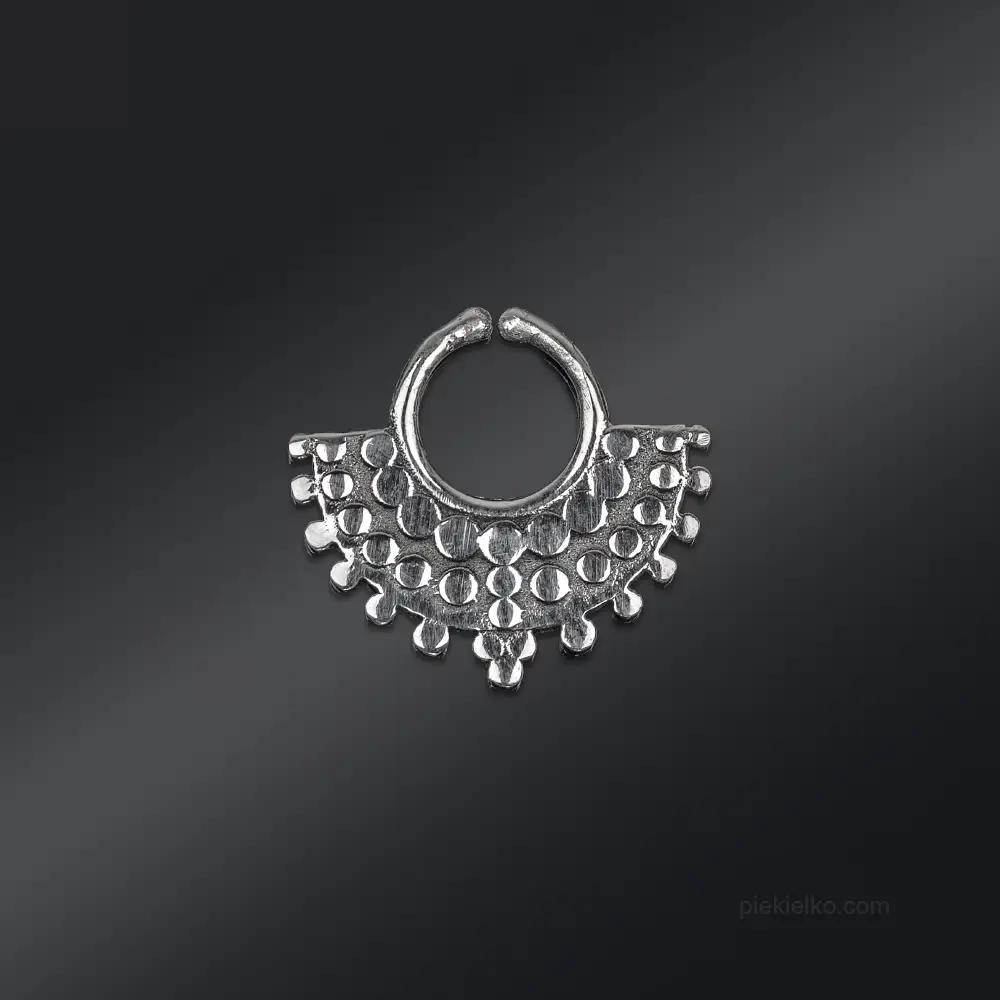 <span class="jp_product_title">Srebrny kolczyk septum w stylu wachlarza z kulkami</span>
