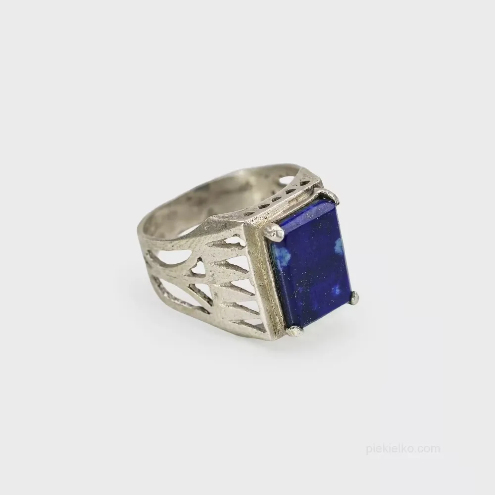 Rectangular lapis in openwork architecture