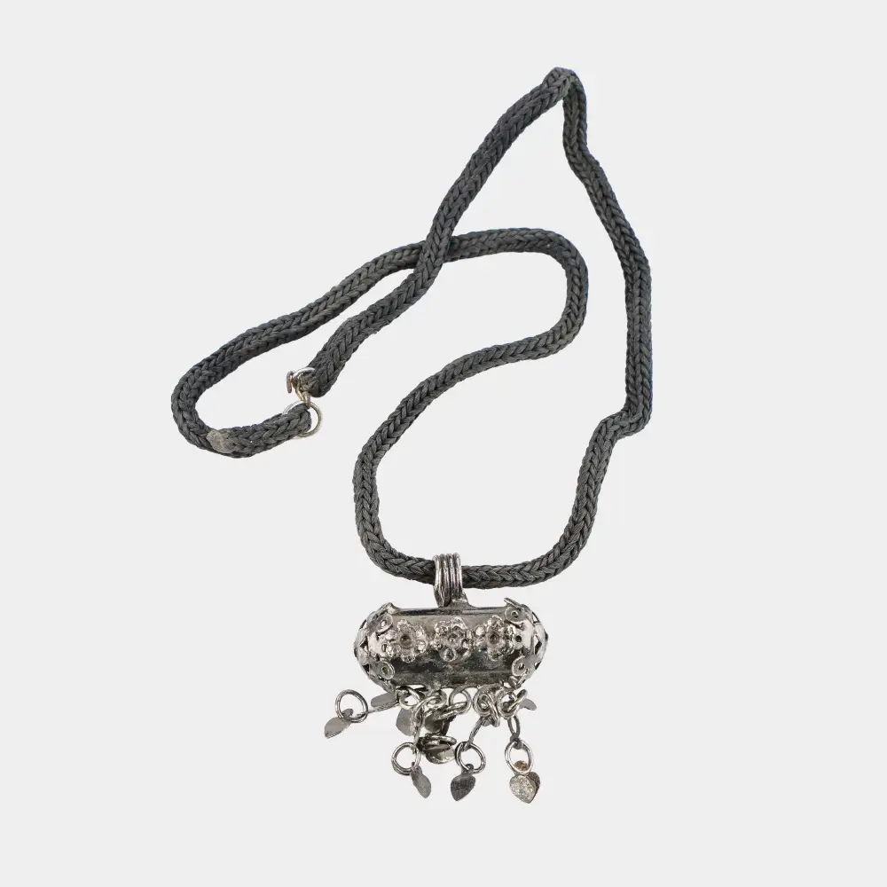 Mini Taweez Oksydowany – Prosty Amulet