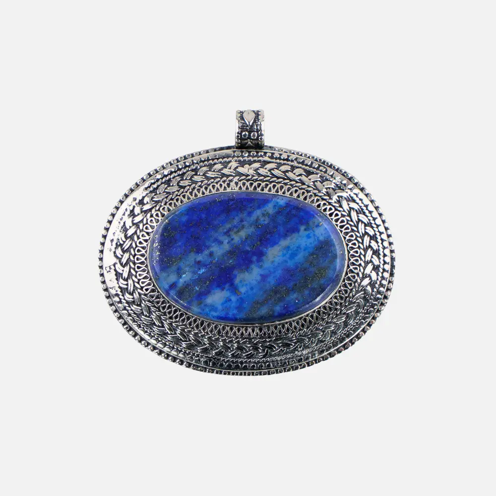 Oval pendant with lapis lazuli in a rich setting