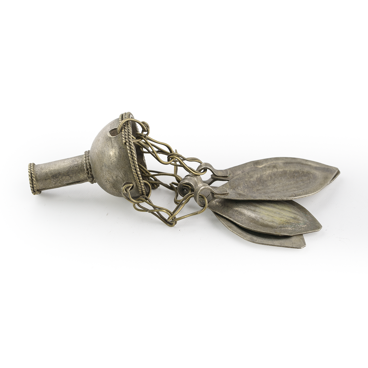 Turkmen Four Leaf Ornament