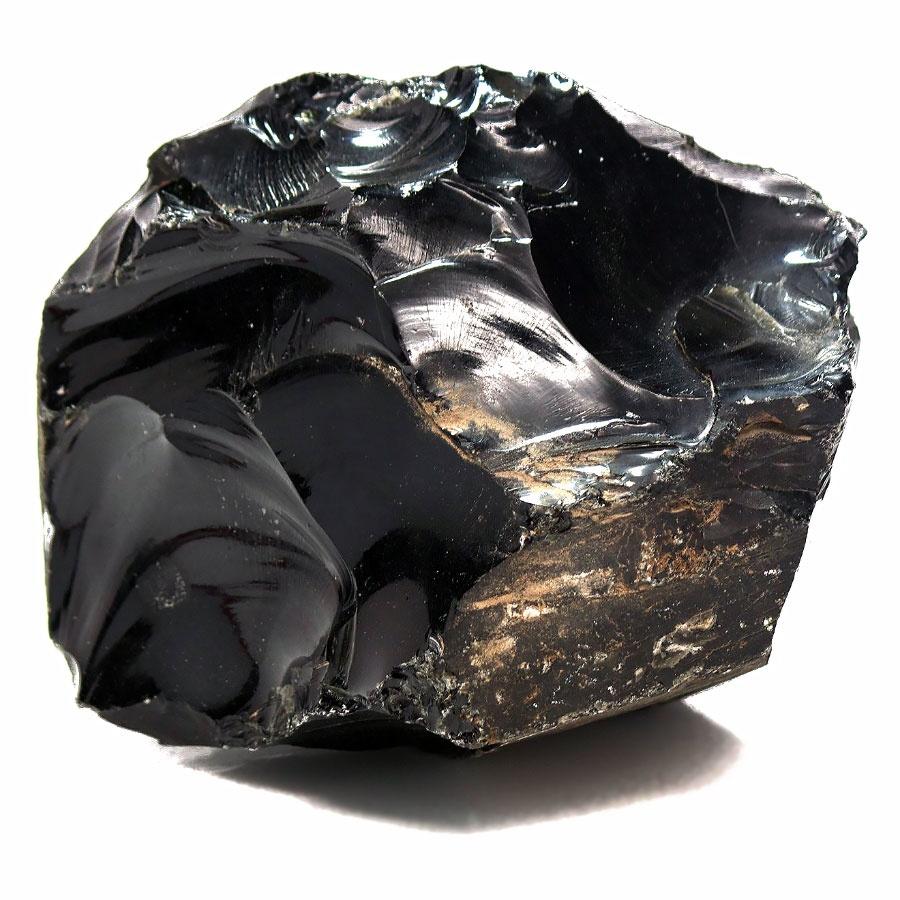 Obsydian – czarny kamień przeciwko lękom