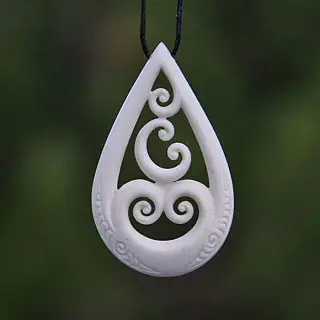 Amulety Maorysów - wisiorki z kraju Długiej Białej Chmury