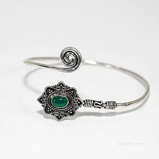 Green onyx mandala bracelet