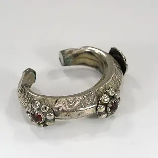 Afgańskie bangle z czerwonym szkłem
