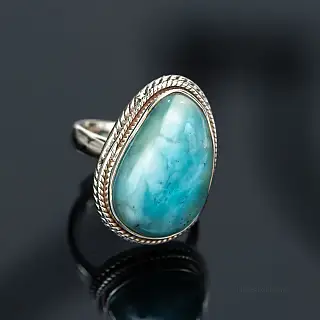 Caribbean Blue – Silver Ring with Larimar