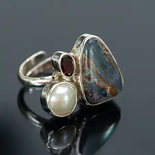 Mysterious silver ring with pearl, pietersite and garnet