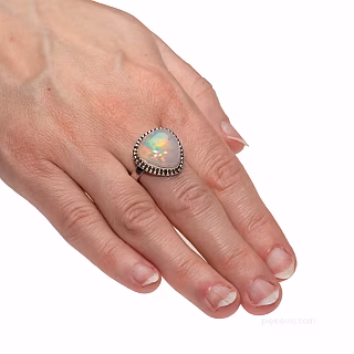 Silver ring with precious opal