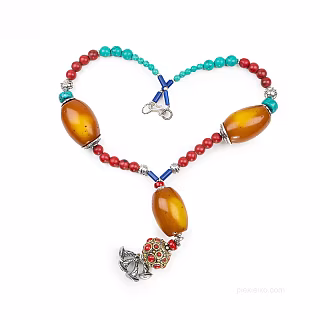 Nepalese amber necklace with pendant