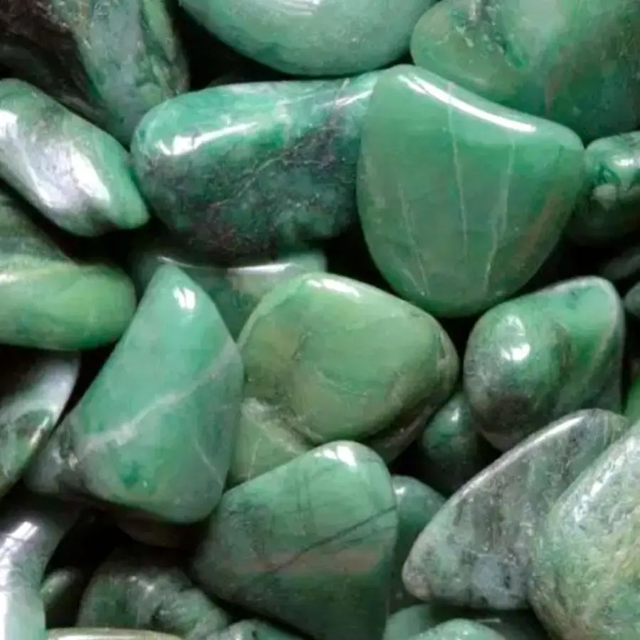 Jadeit - biżuteria i magiczne kamienie