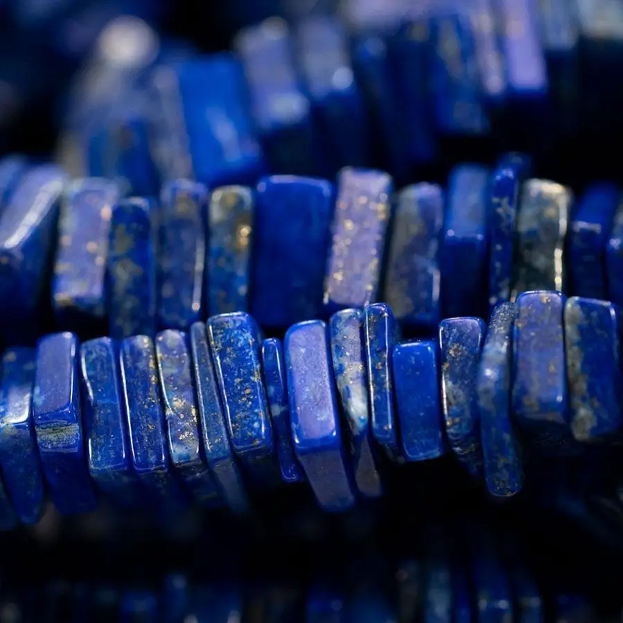 Lapis lazuli - lazuryt - niebieski kamień