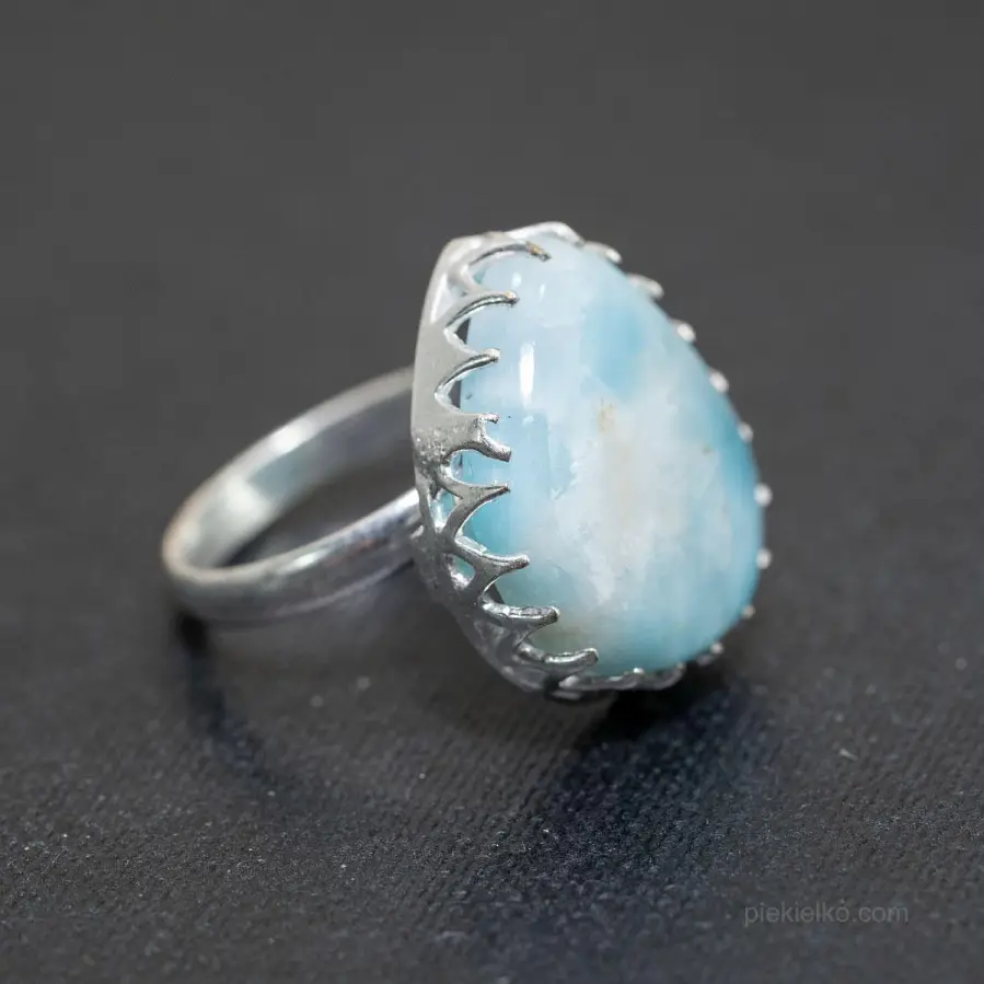 Kamień larimar