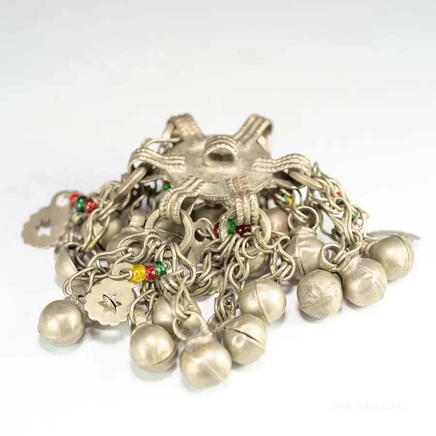 Afgański wisiorek / guzik z dzwonkami