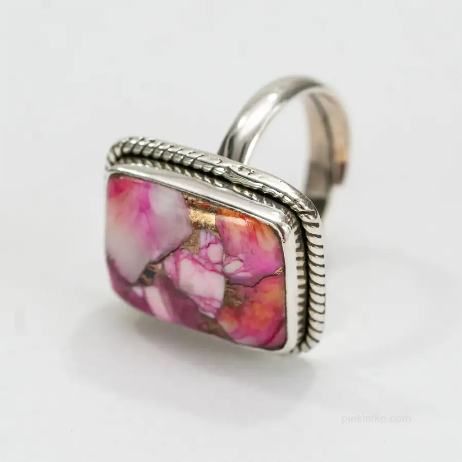 Silver adjustable ring with pink turquoise oyster
