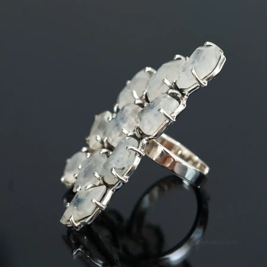 Big ring with moonstones
