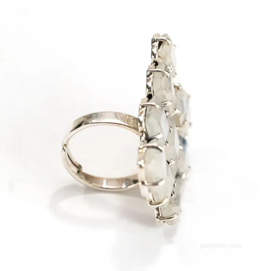 Lunar Elegance – Indian Ring