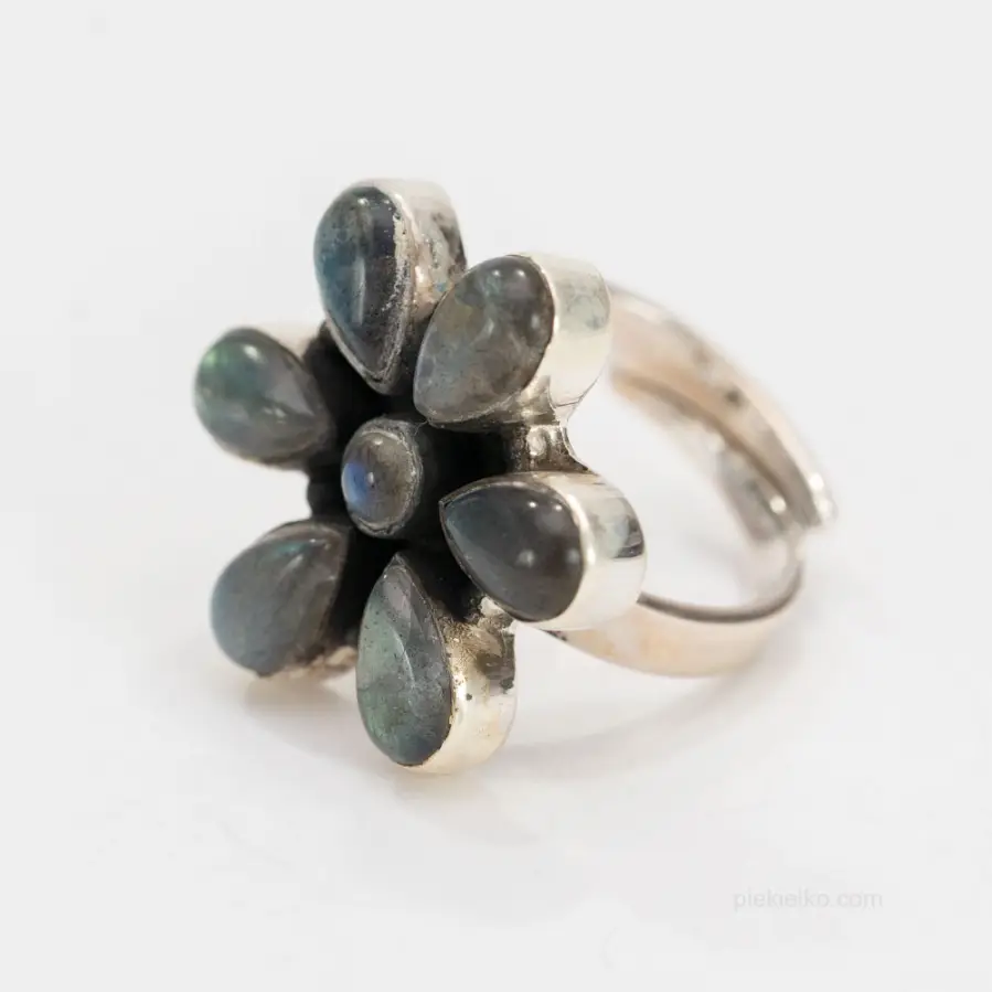Silver rosette with labradorite