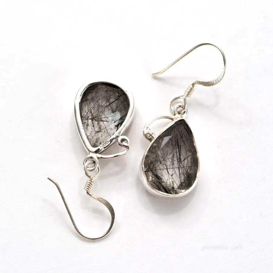 Rutile earrings – a mysterious web of nature