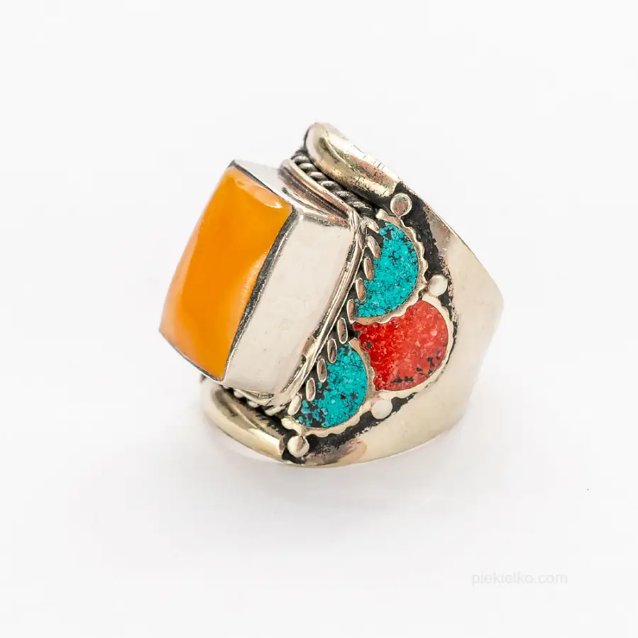 Nepalese signet ring with amber and colored stones