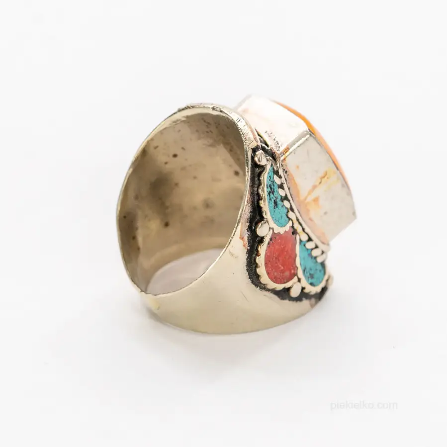 Nepalese signet ring with amber and colored stones