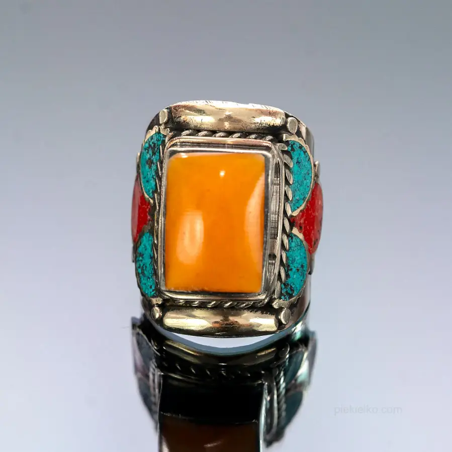 Nepalese signet ring with amber and colored stones