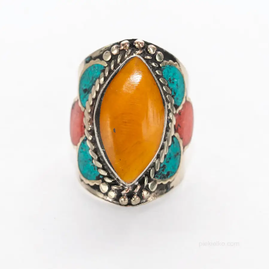 Nepalese signet ring with amber and colors