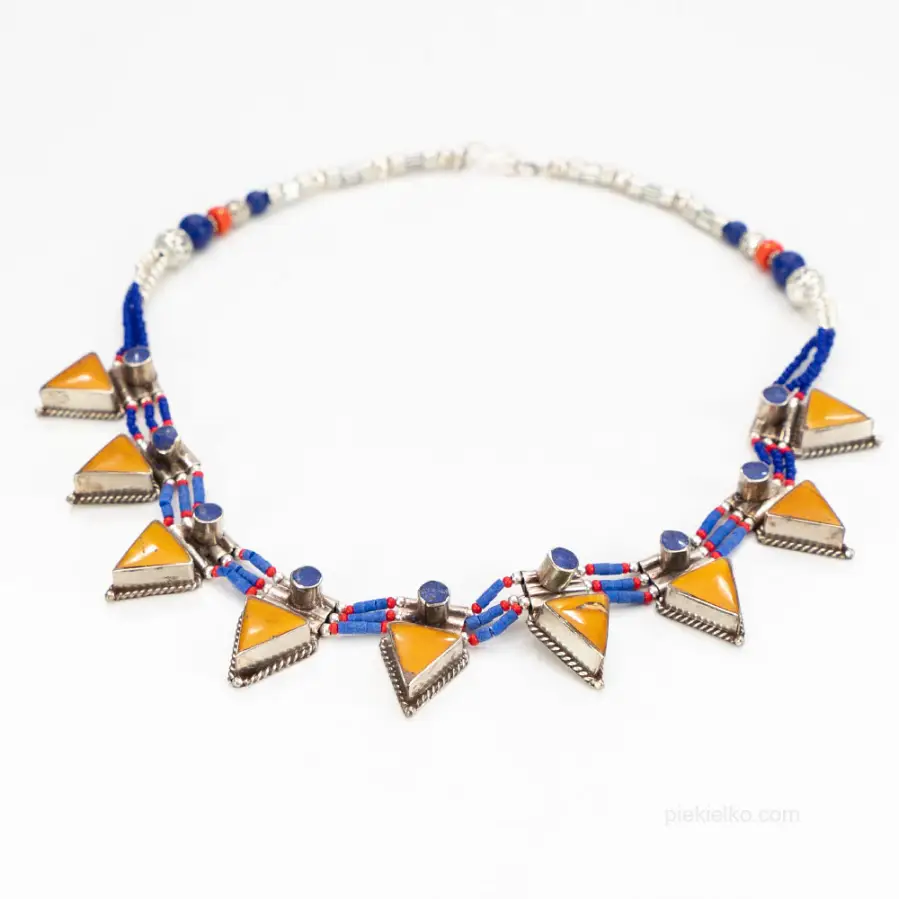 Nepalese necklace with amber and lapis