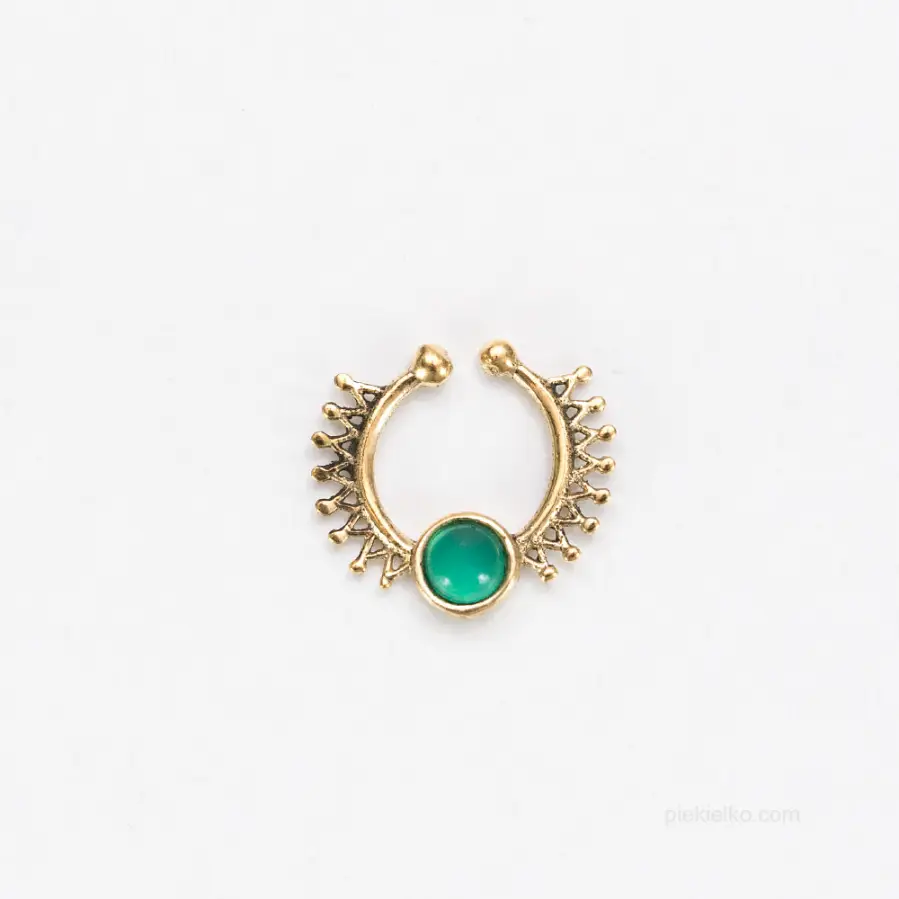 Indian elegance with green agate