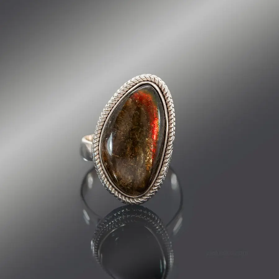 Ring with Ammolite Stone