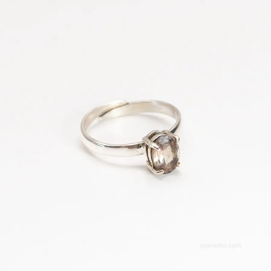Silver Ring with Zultanite