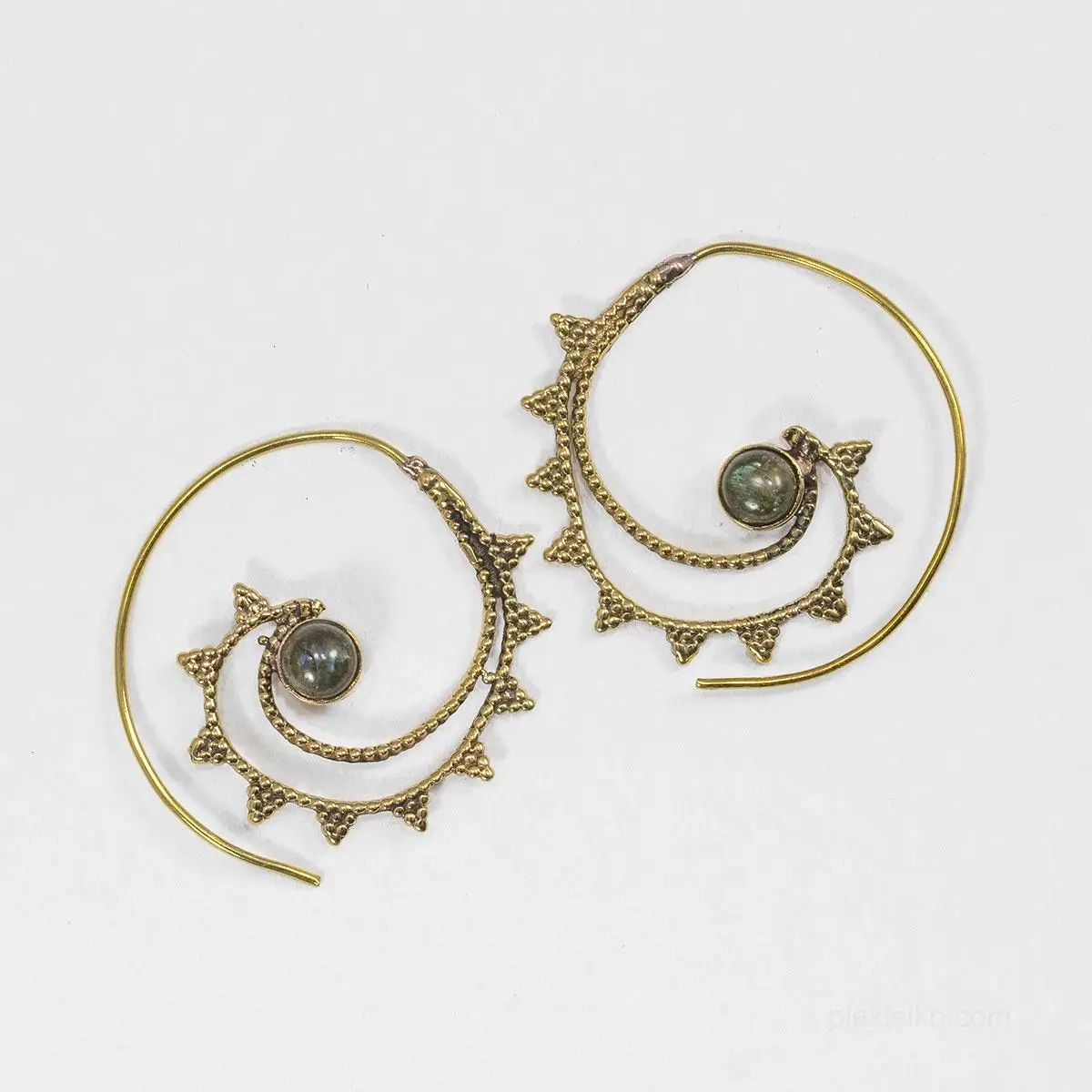 Spiral earrings with labradorite