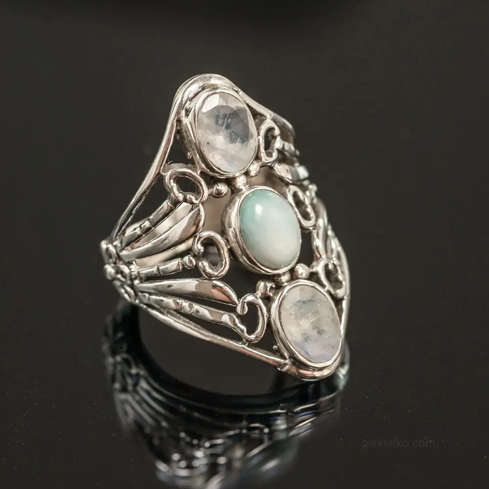 Ring with larimar and moonstone