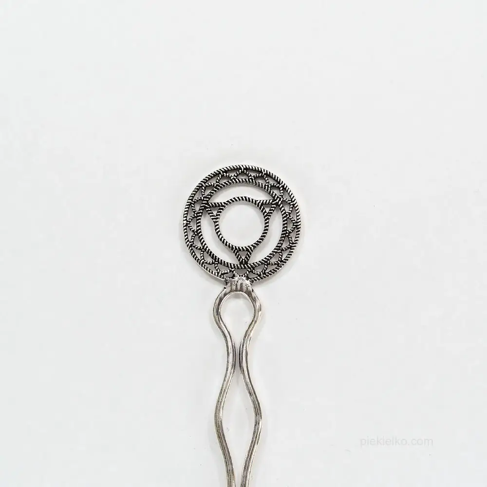 Elegant Indian Needle