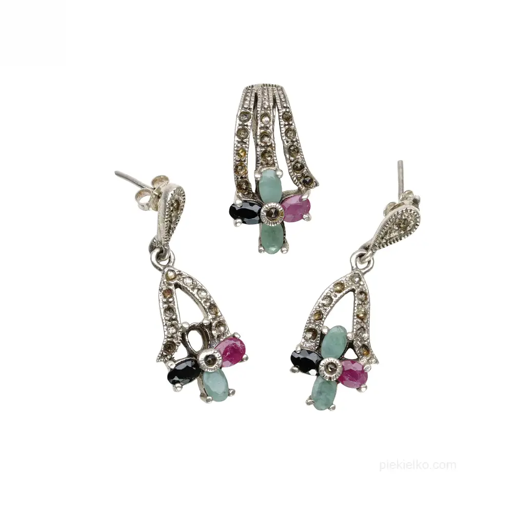 An old Pakistani set with an emerald and ruby