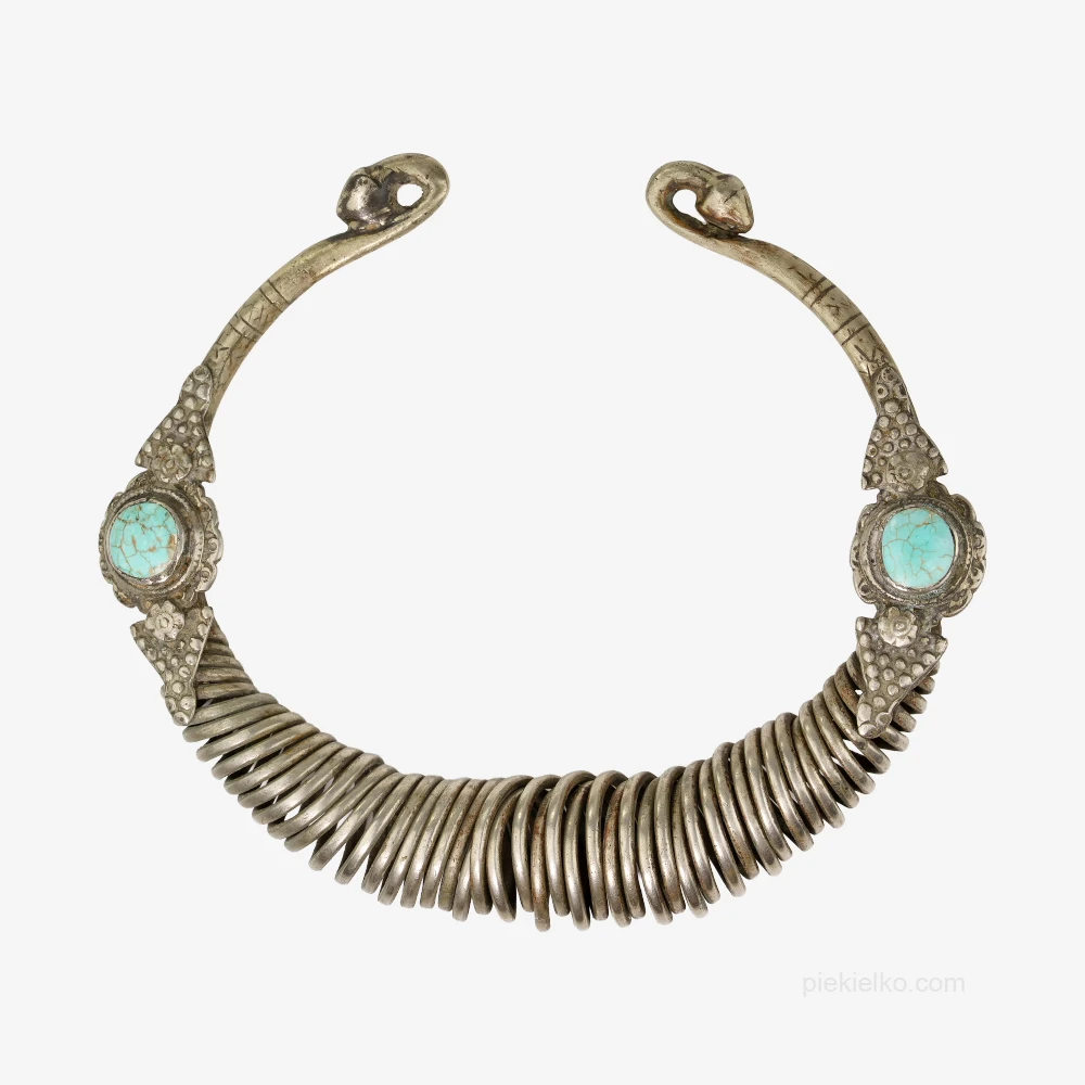 Kuchi Spring Torc &ndash; naszyjnik plemienny