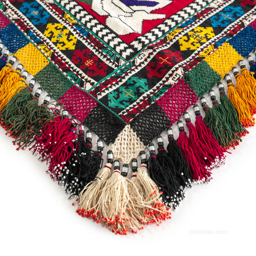 A unique traditional folk scarf - piekielko.com