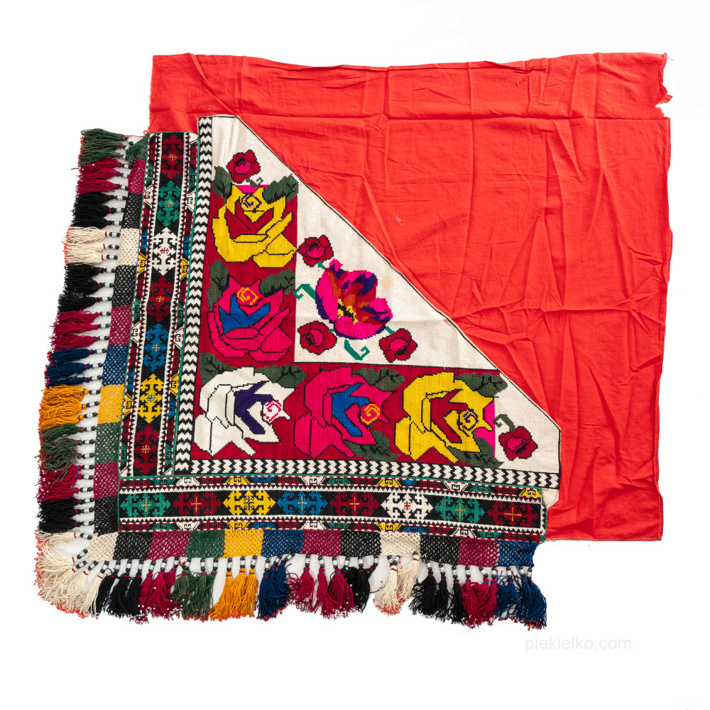 A unique traditional folk scarf - piekielko.com