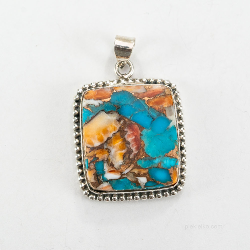 A magical oyster in shades of the elements - piekielko.com