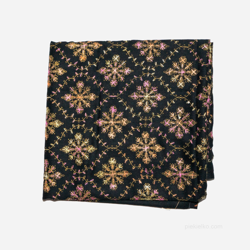 Czarna elegancja na co dzień - piekielko.com