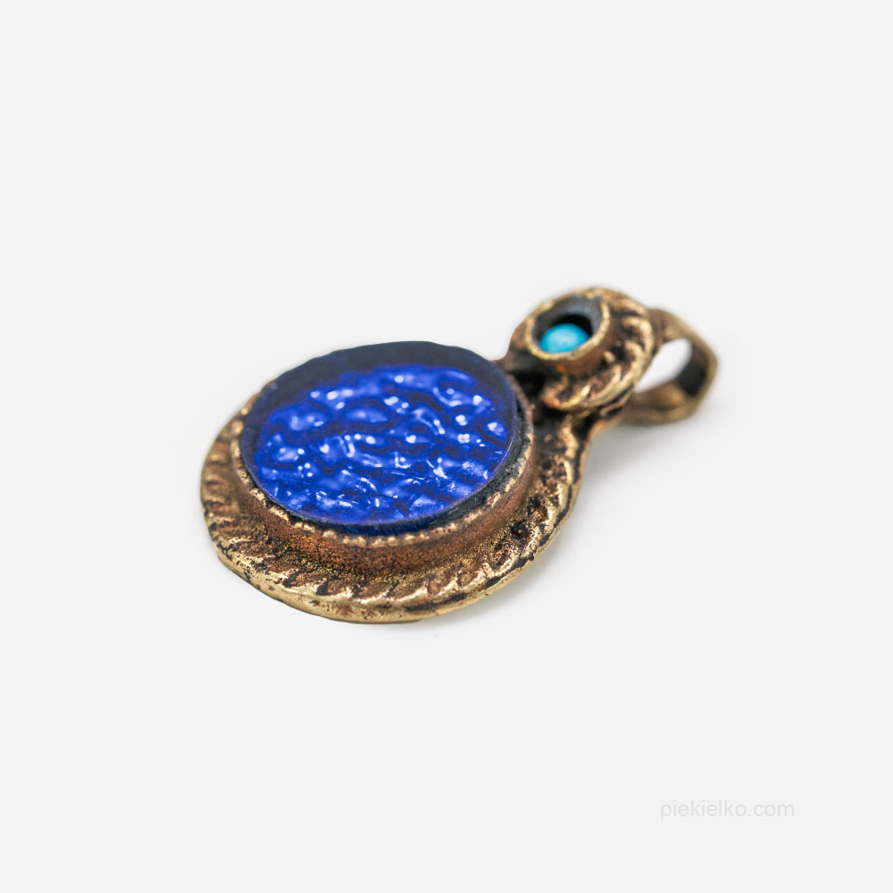 Tribal pendant with blue glass - piekielko.com