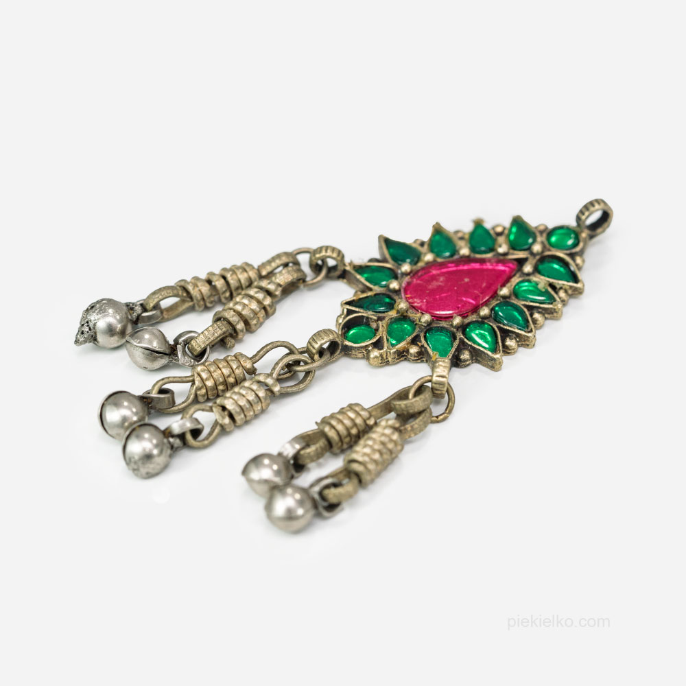 Tribal pendant with green glass - piekielko.com
