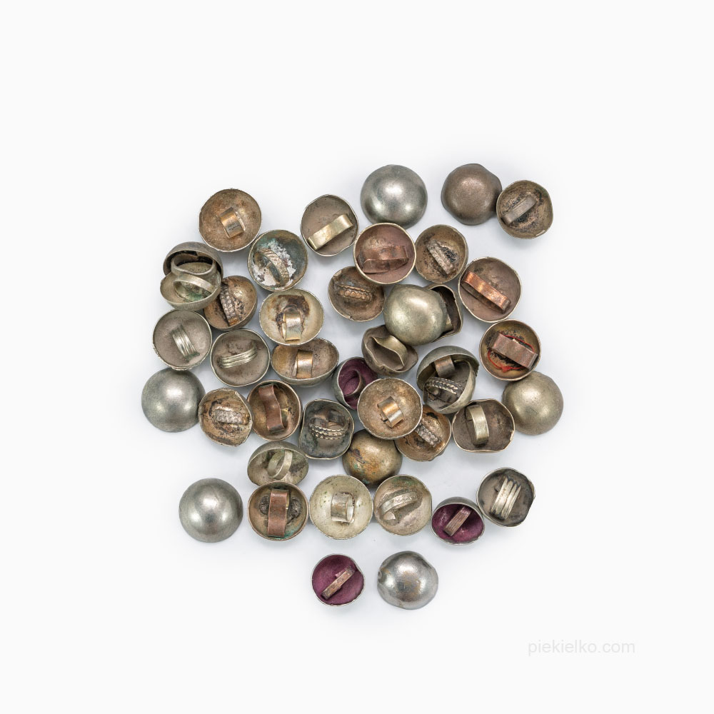 Kuchi Metal Buttons – 50 g Mix - piekielko.com