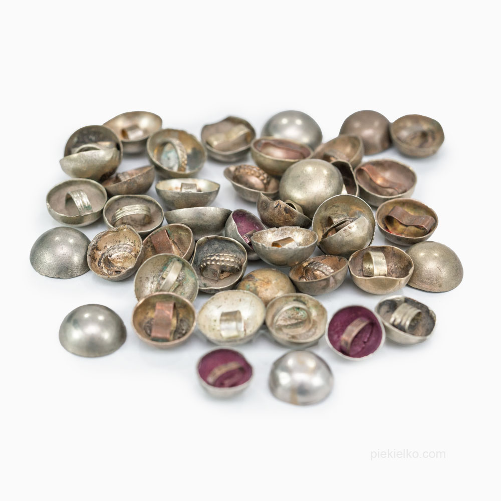 Kuchi Metal Buttons – 50 g Mix - piekielko.com