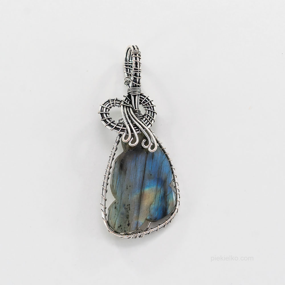 Magic of labradorite in a silver-plated setting - piekielko.com