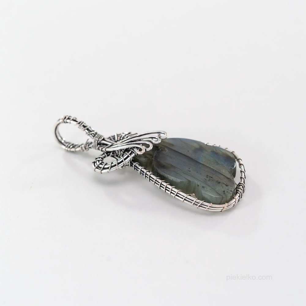 Magic of labradorite in a silver-plated setting - piekielko.com