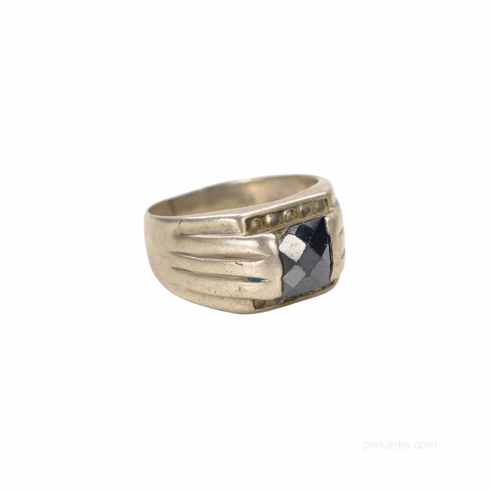 Silver ring with faceted hematite